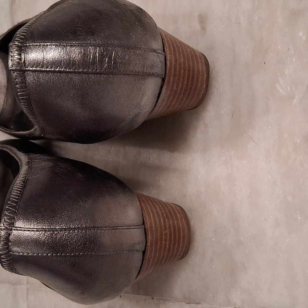 Cole Haan Women's Silver Metalic Air Tali Wedges 9.5B - Picture 3 of 6